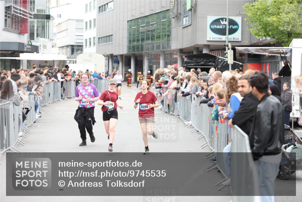 12.06.2026 - Holstenköstenlauf Andreas Tolksdorf http://msf.ph/oto/9745535 12.06.2026 18:09:34 Laufen 4483, 20, 4288 meine-sportfotos.de