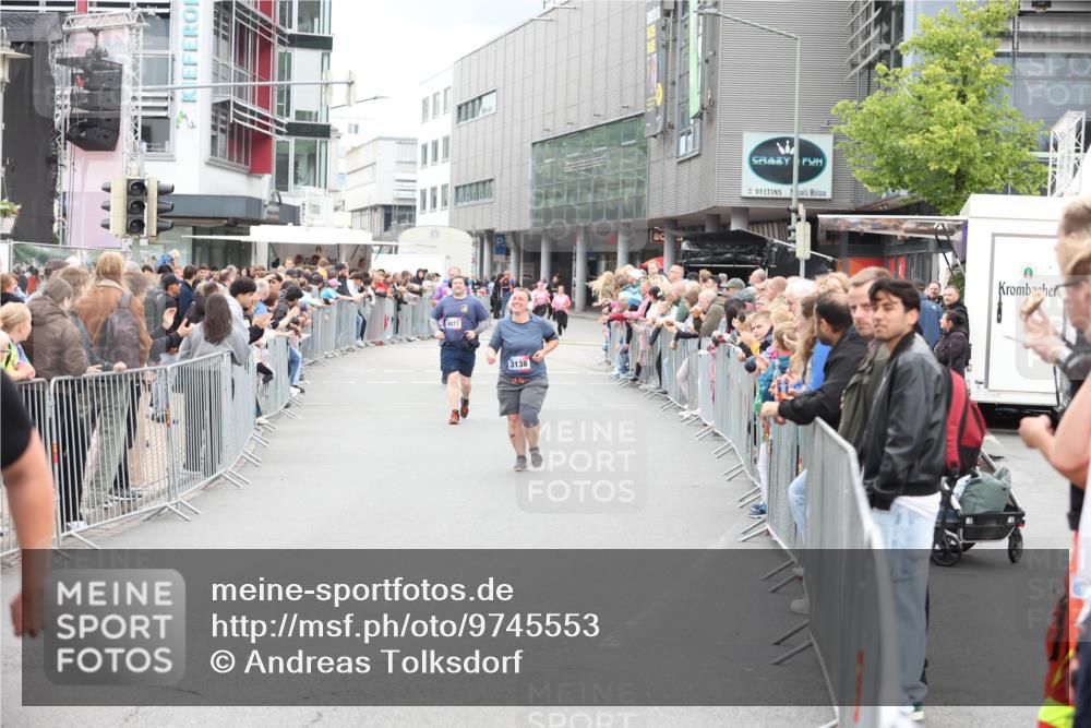 12.06.2026 - Holstenköstenlauf Andreas Tolksdorf http://msf.ph/oto/9745553 12.06.2026 18:10:16 Laufen 4077, 3138, 20 meine-sportfotos.de