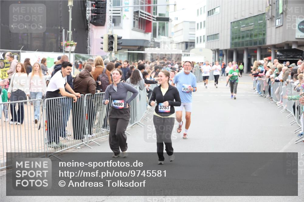 12.06.2026 - Holstenköstenlauf Andreas Tolksdorf http://msf.ph/oto/9745581 12.06.2026 18:11:05 Laufen 14, 4490, 3783, 3313 meine-sportfotos.de