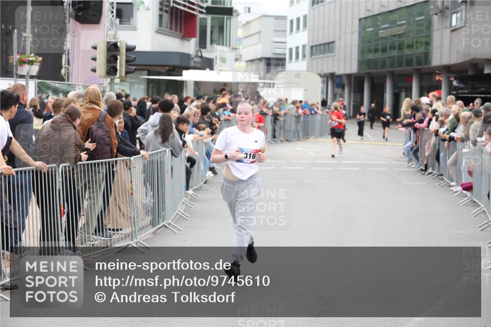 12.06.2026 - Holstenköstenlauf Andreas Tolksdorf http://msf.ph/oto/9745610 12.06.2026 18:11:43 Laufen 316 meine-sportfotos.de