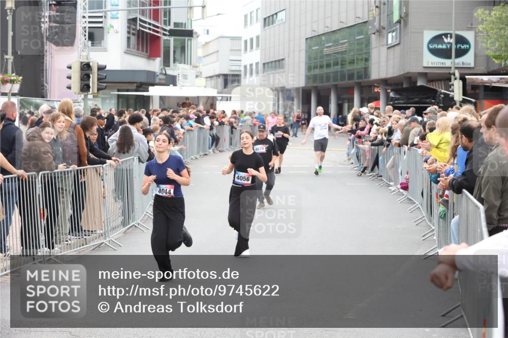 12.06.2026 - Holstenköstenlauf Andreas Tolksdorf http://msf.ph/oto/9745622 12.06.2026 18:11:58 Laufen 4044, 4056, 46795 meine-sportfotos.de