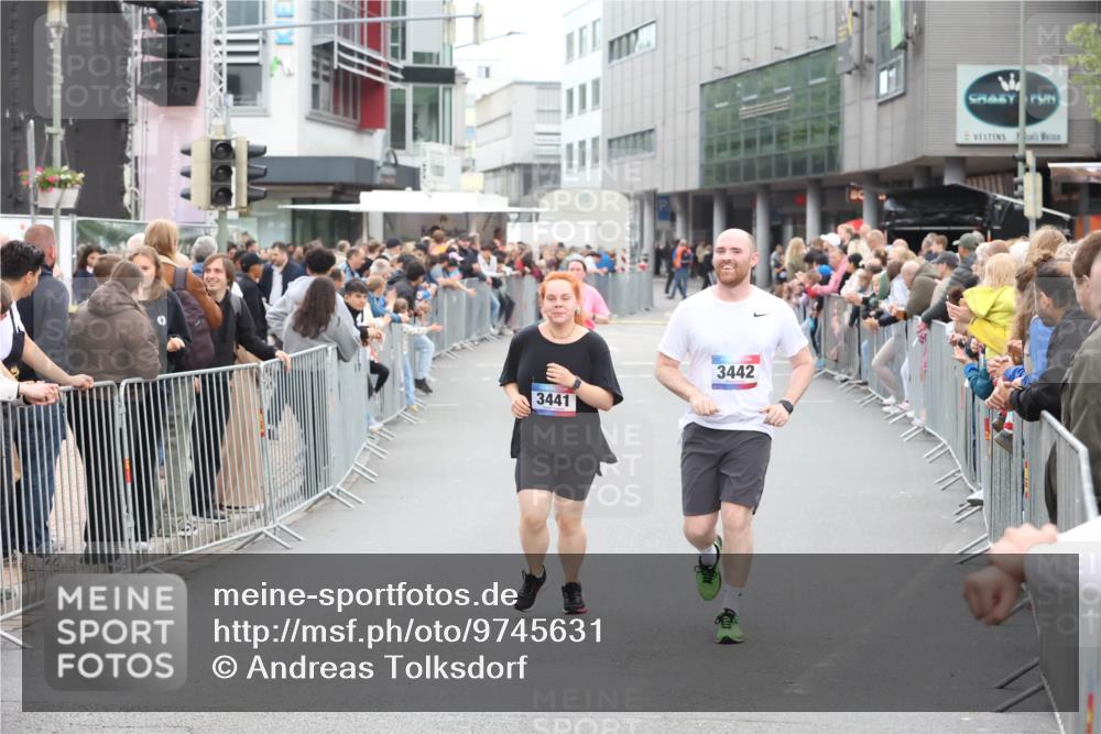12.06.2026 - Holstenköstenlauf Andreas Tolksdorf http://msf.ph/oto/9745631 12.06.2026 18:12:07 Laufen 3441, 3442 meine-sportfotos.de
