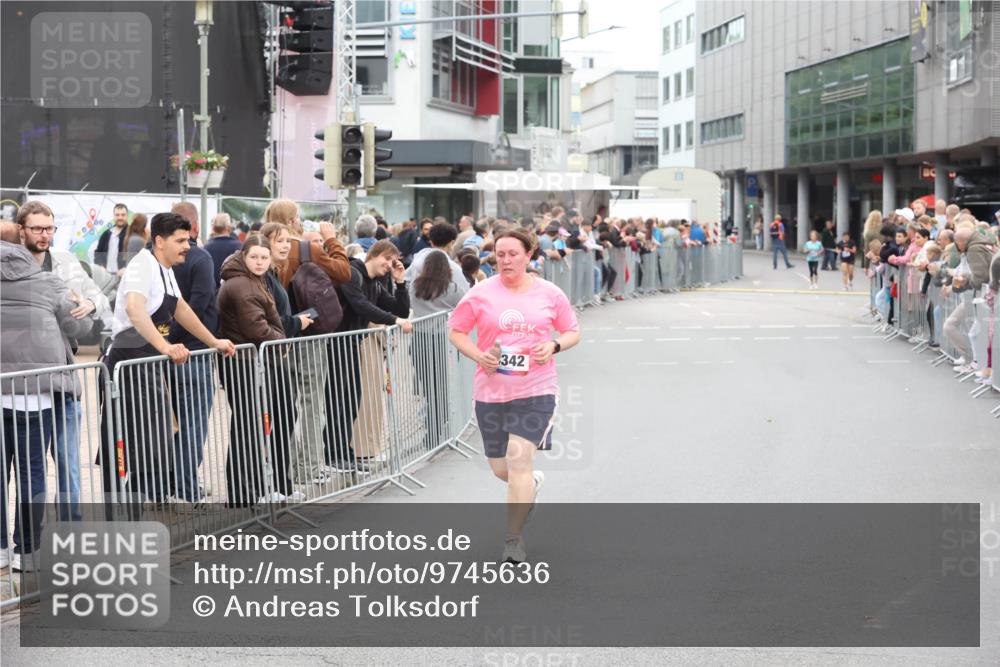 12.06.2026 - Holstenköstenlauf Andreas Tolksdorf http://msf.ph/oto/9745636 12.06.2026 18:12:12 Laufen 202, 00, 2030, 342 meine-sportfotos.de