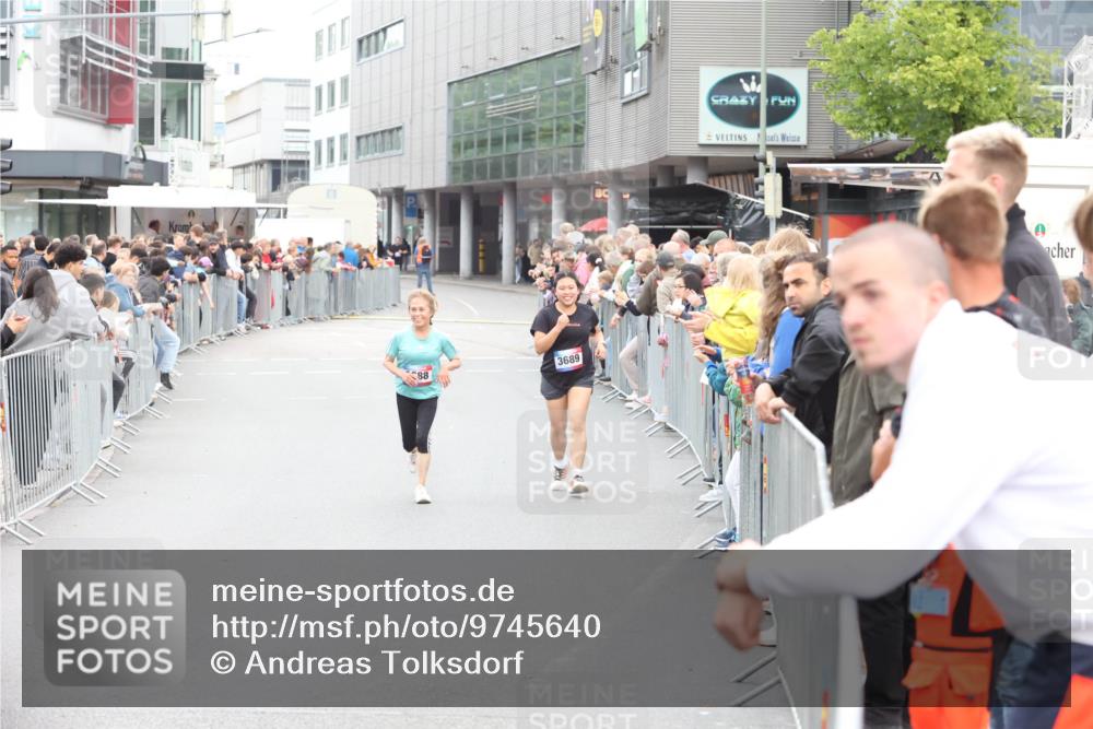 12.06.2026 - Holstenköstenlauf Andreas Tolksdorf http://msf.ph/oto/9745640 12.06.2026 18:12:29 Laufen 88, 3689 meine-sportfotos.de