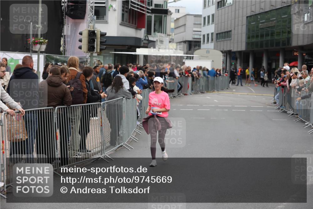 12.06.2026 - Holstenköstenlauf Andreas Tolksdorf http://msf.ph/oto/9745669 12.06.2026 18:13:39 Laufen  meine-sportfotos.de