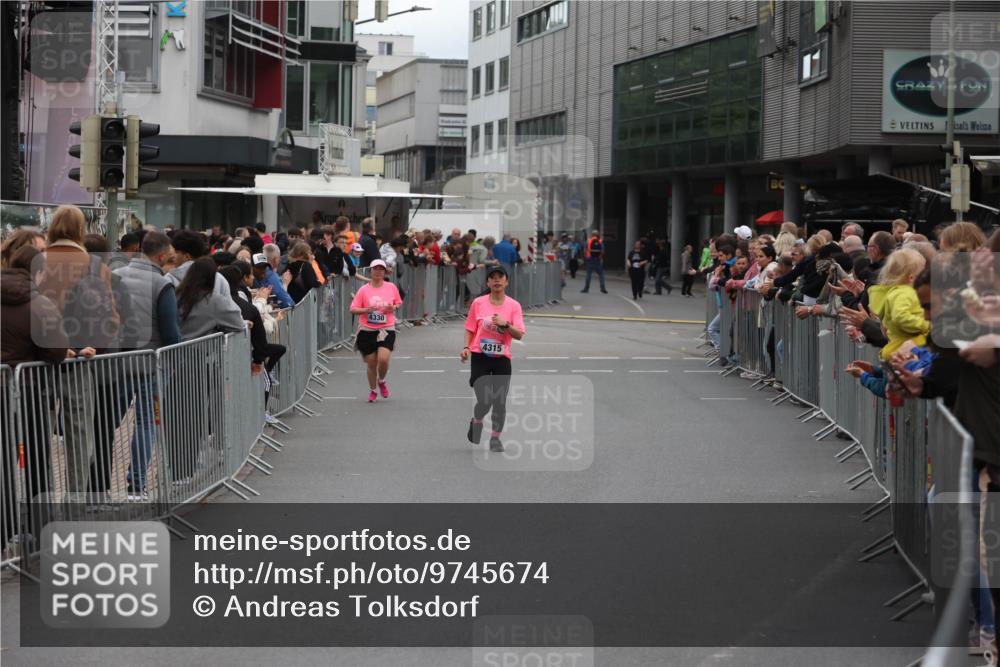 12.06.2026 - Holstenköstenlauf Andreas Tolksdorf http://msf.ph/oto/9745674 12.06.2026 18:14:41 Laufen 4330, 4315 meine-sportfotos.de