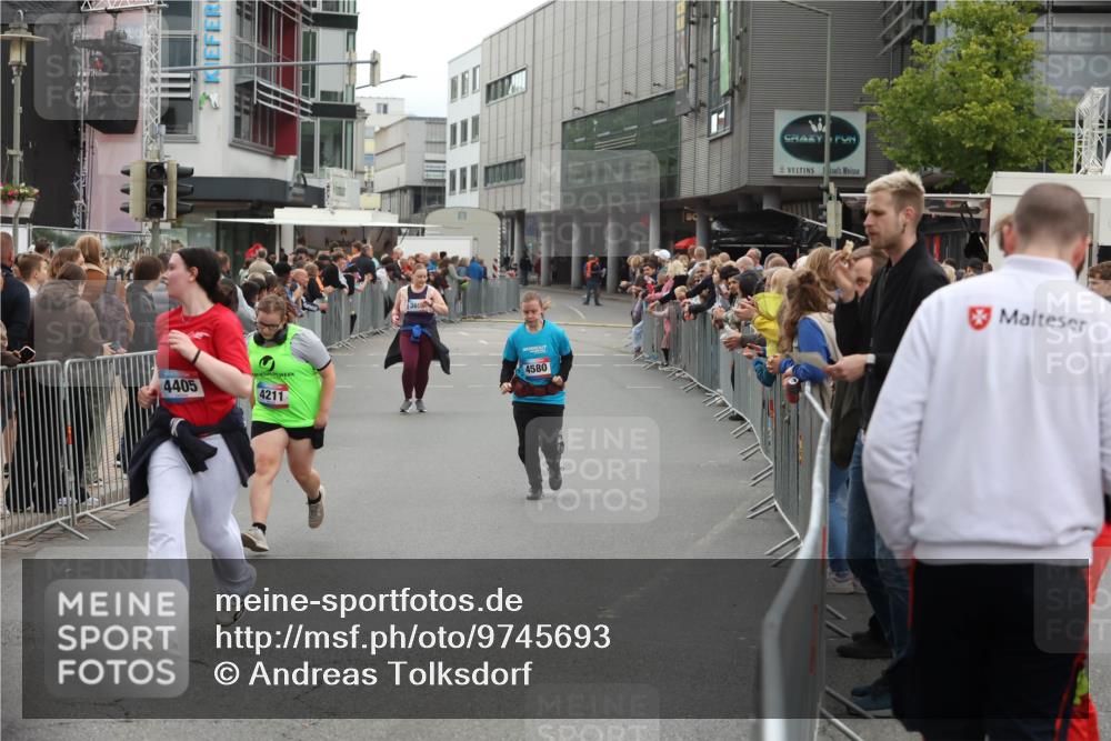12.06.2026 - Holstenköstenlauf Andreas Tolksdorf http://msf.ph/oto/9745693 12.06.2026 18:15:22 Laufen 4405, 4211, 4580 meine-sportfotos.de