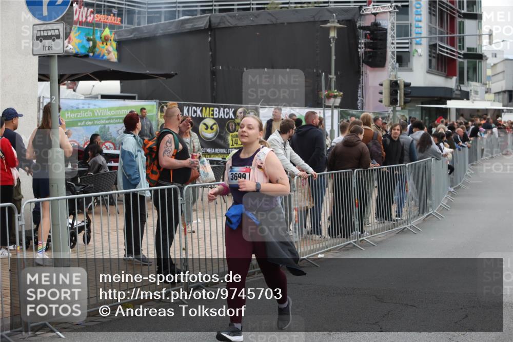 12.06.2026 - Holstenköstenlauf Andreas Tolksdorf http://msf.ph/oto/9745703 12.06.2026 18:15:31 Laufen 14, 3699 meine-sportfotos.de