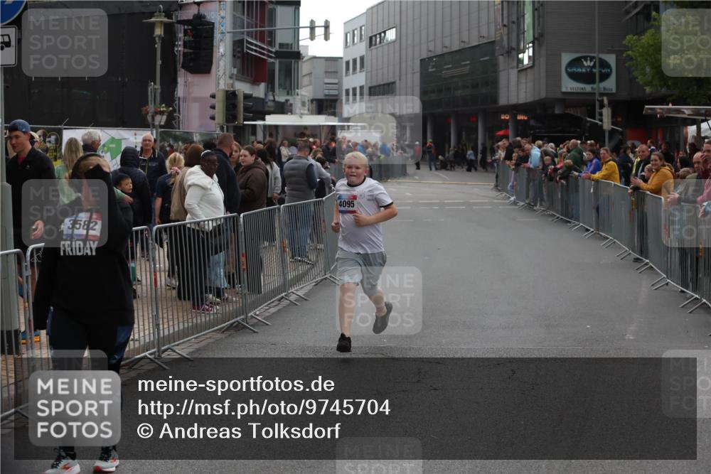 12.06.2026 - Holstenköstenlauf Andreas Tolksdorf http://msf.ph/oto/9745704 12.06.2026 18:19:18 Laufen 3582, 4095 meine-sportfotos.de