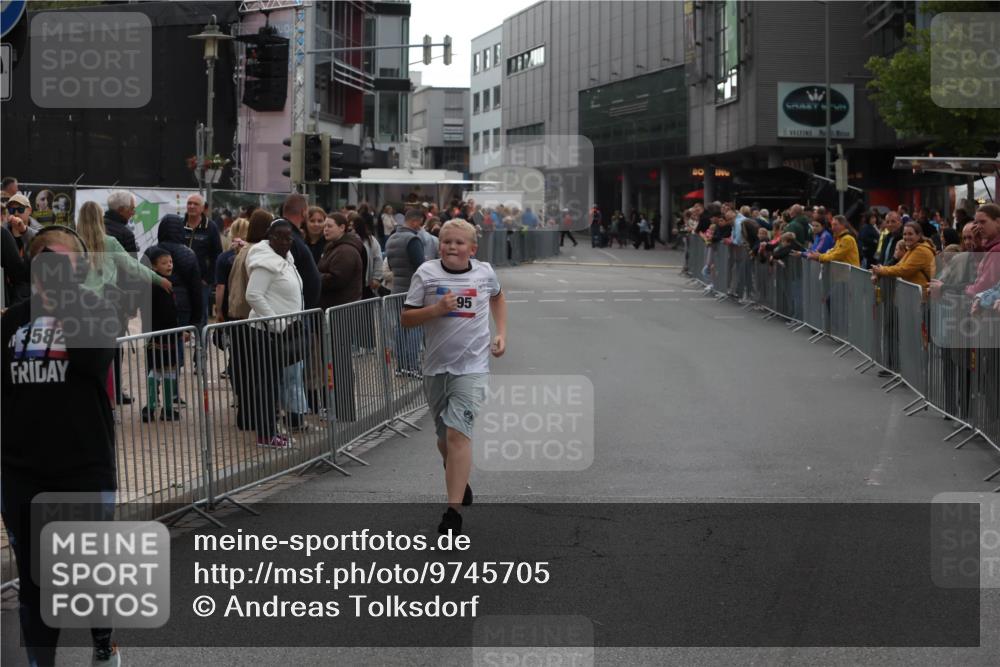 12.06.2026 - Holstenköstenlauf Andreas Tolksdorf http://msf.ph/oto/9745705 12.06.2026 18:19:19 Laufen 3582, 95 meine-sportfotos.de