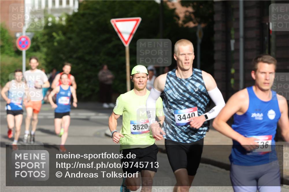 12.06.2026 - Holstenköstenlauf Andreas Tolksdorf http://msf.ph/oto/9745713 12.06.2026 19:07:42 Laufen 3440, 3520, 536 meine-sportfotos.de