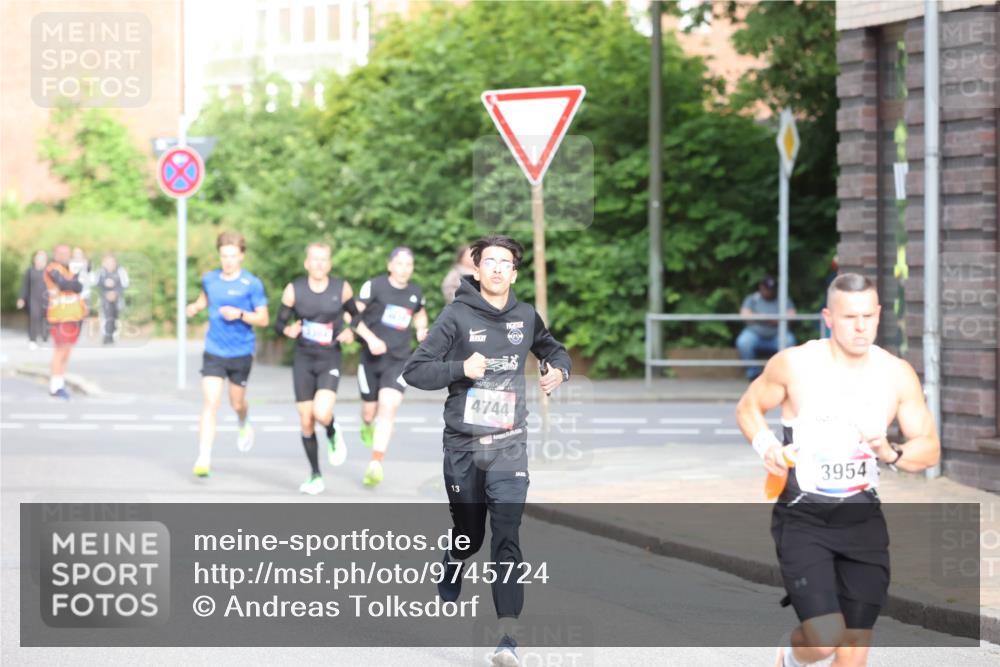 12.06.2026 - Holstenköstenlauf Andreas Tolksdorf http://msf.ph/oto/9745724 12.06.2026 19:07:48 Laufen 13, 4744, 3954 meine-sportfotos.de
