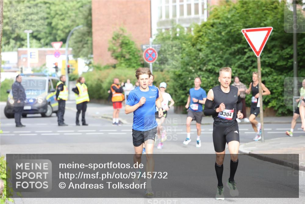 12.06.2026 - Holstenköstenlauf Andreas Tolksdorf http://msf.ph/oto/9745732 12.06.2026 19:07:52 Laufen 3304 meine-sportfotos.de