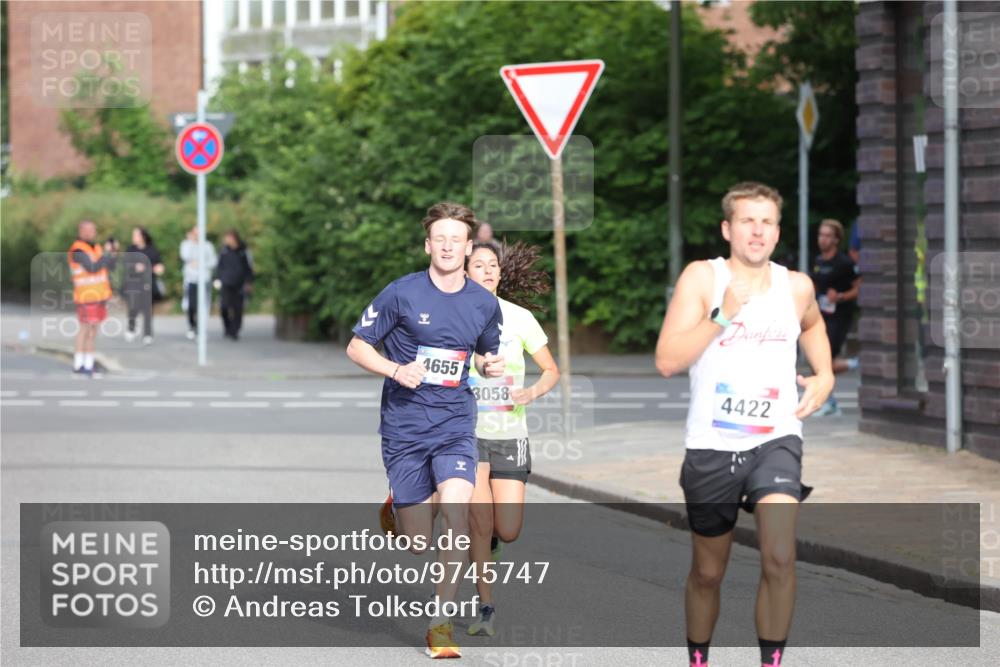 12.06.2026 - Holstenköstenlauf Andreas Tolksdorf http://msf.ph/oto/9745747 12.06.2026 19:08:02 Laufen 4655, 3058, 4422 meine-sportfotos.de