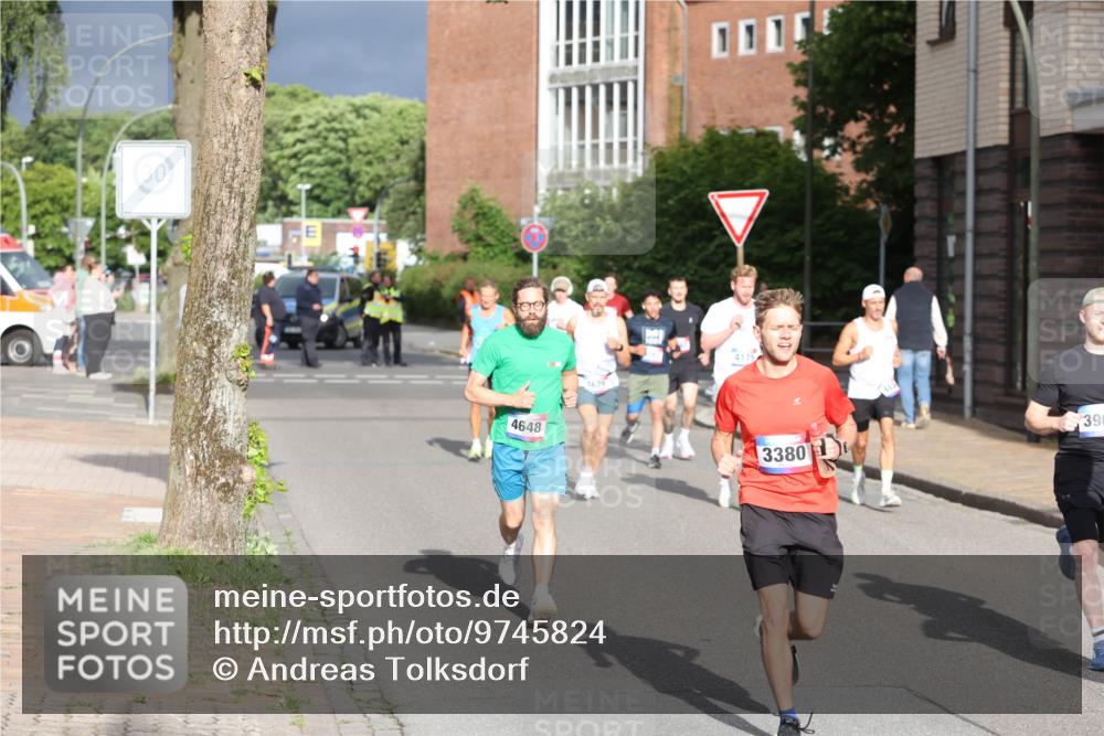 12.06.2026 - Holstenköstenlauf Andreas Tolksdorf http://msf.ph/oto/9745824 12.06.2026 19:08:56 Laufen 4648, 4175, 3380, 390 meine-sportfotos.de
