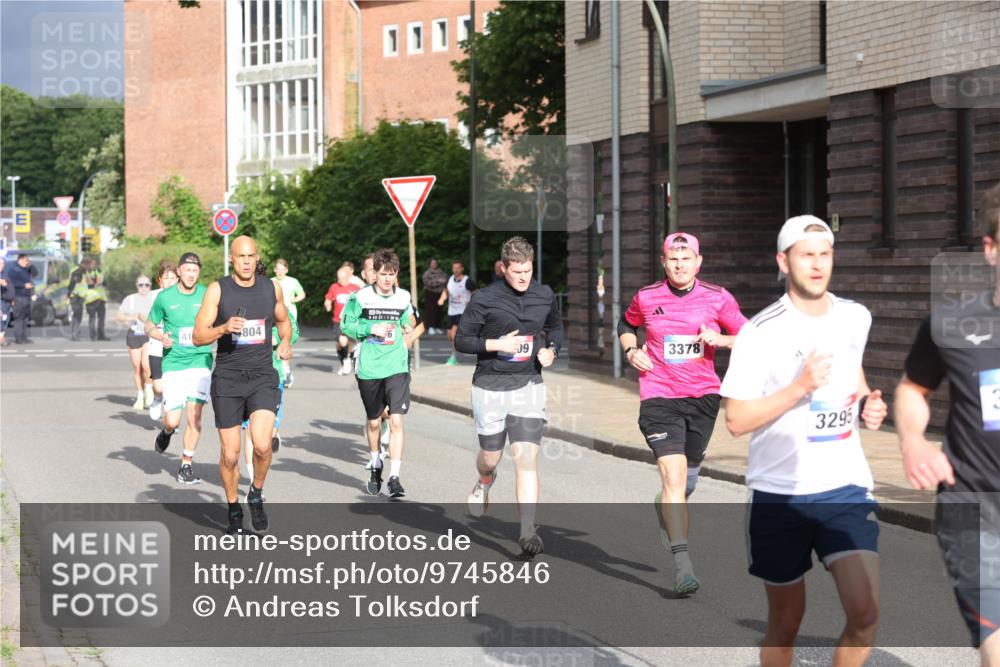 12.06.2026 - Holstenköstenlauf Andreas Tolksdorf http://msf.ph/oto/9745846 12.06.2026 19:09:09 Laufen 41, 804, 043, 31, 130, 9, 3378, 3295 meine-sportfotos.de