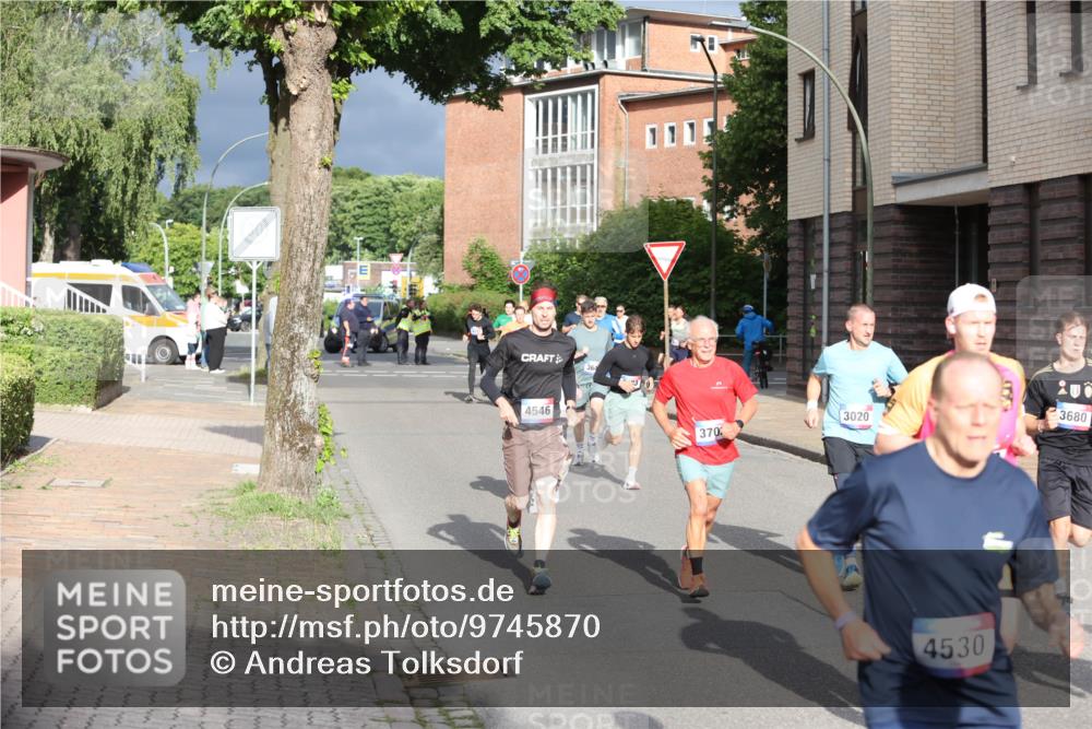 12.06.2026 - Holstenköstenlauf Andreas Tolksdorf http://msf.ph/oto/9745870 12.06.2026 19:09:22 Laufen 27, 1015, 4546, 370, 3020, 200, 3680, 4530 meine-sportfotos.de