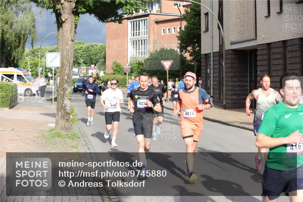 12.06.2026 - Holstenköstenlauf Andreas Tolksdorf http://msf.ph/oto/9745880 12.06.2026 19:09:32 Laufen 101, 3698, 4185, 4238, 4514, 4161 meine-sportfotos.de