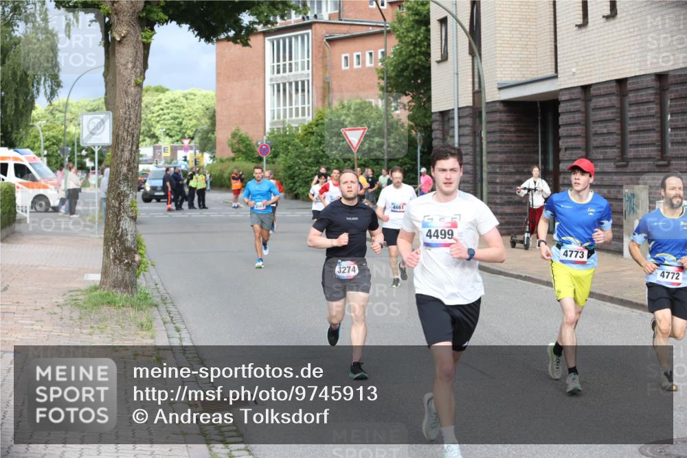 12.06.2026 - Holstenköstenlauf Andreas Tolksdorf http://msf.ph/oto/9745913 12.06.2026 19:09:50 Laufen 3567, 3274, 4661, 4499, 4773, 4772 meine-sportfotos.de