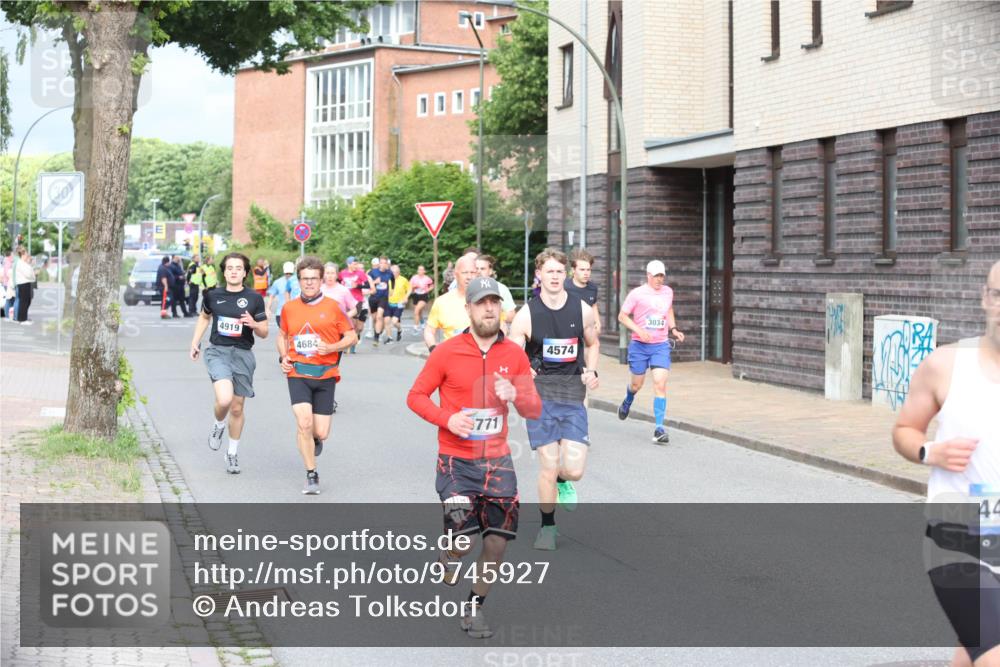 12.06.2026 - Holstenköstenlauf Andreas Tolksdorf http://msf.ph/oto/9745927 12.06.2026 19:09:59 Laufen 4919, 4684, 771, 4574, 3034, 44 meine-sportfotos.de