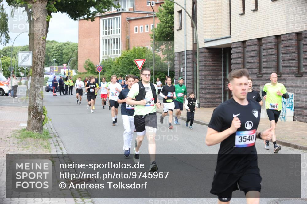 12.06.2026 - Holstenköstenlauf Andreas Tolksdorf http://msf.ph/oto/9745967 12.06.2026 19:10:24 Laufen 3112, 3236, 4124, 3758, 3479, 3540, 3889 meine-sportfotos.de