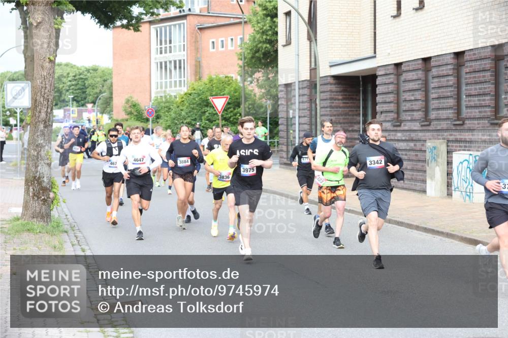 12.06.2026 - Holstenköstenlauf Andreas Tolksdorf http://msf.ph/oto/9745974 12.06.2026 19:10:30 Laufen 4647, 467, 3884, 3836, 3975, 471, 023, 3342, 37 meine-sportfotos.de