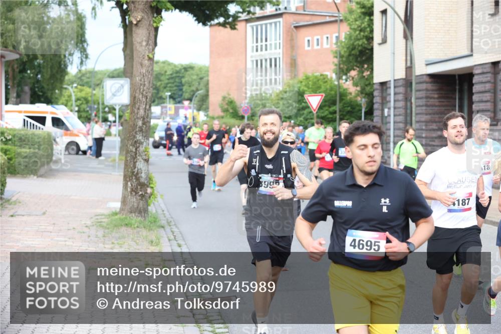 12.06.2026 - Holstenköstenlauf Andreas Tolksdorf http://msf.ph/oto/9745989 12.06.2026 19:10:36 Laufen 996, 4695, 18, 187 meine-sportfotos.de