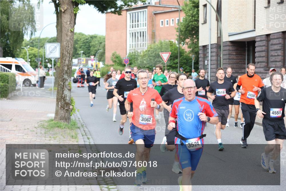 12.06.2026 - Holstenköstenlauf Andreas Tolksdorf http://msf.ph/oto/9746018 12.06.2026 19:10:51 Laufen 49, 475, 3563, 4518, 3062, 3524, 44, 4820, 4551 meine-sportfotos.de