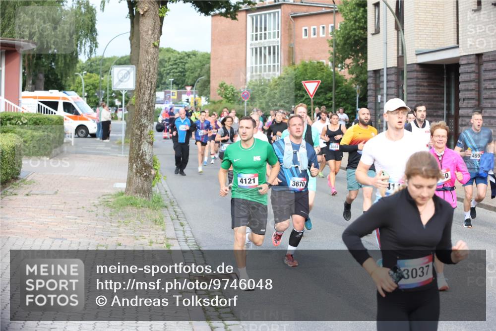 12.06.2026 - Holstenköstenlauf Andreas Tolksdorf http://msf.ph/oto/9746048 12.06.2026 19:11:07 Laufen 4121, 3670, 3084, 3037, 50, 4592 meine-sportfotos.de