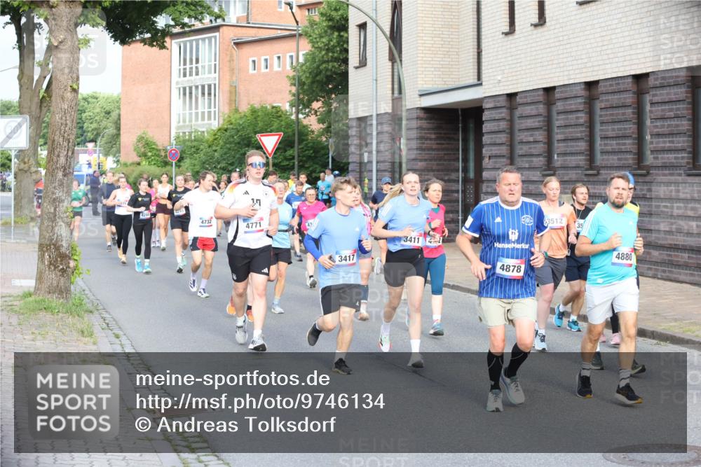 12.06.2026 - Holstenköstenlauf Andreas Tolksdorf http://msf.ph/oto/9746134 12.06.2026 19:12:01 Laufen 4244, 4732, 7, 4771, 3411, 3417, 4878, 3512, 35, 4880 meine-sportfotos.de