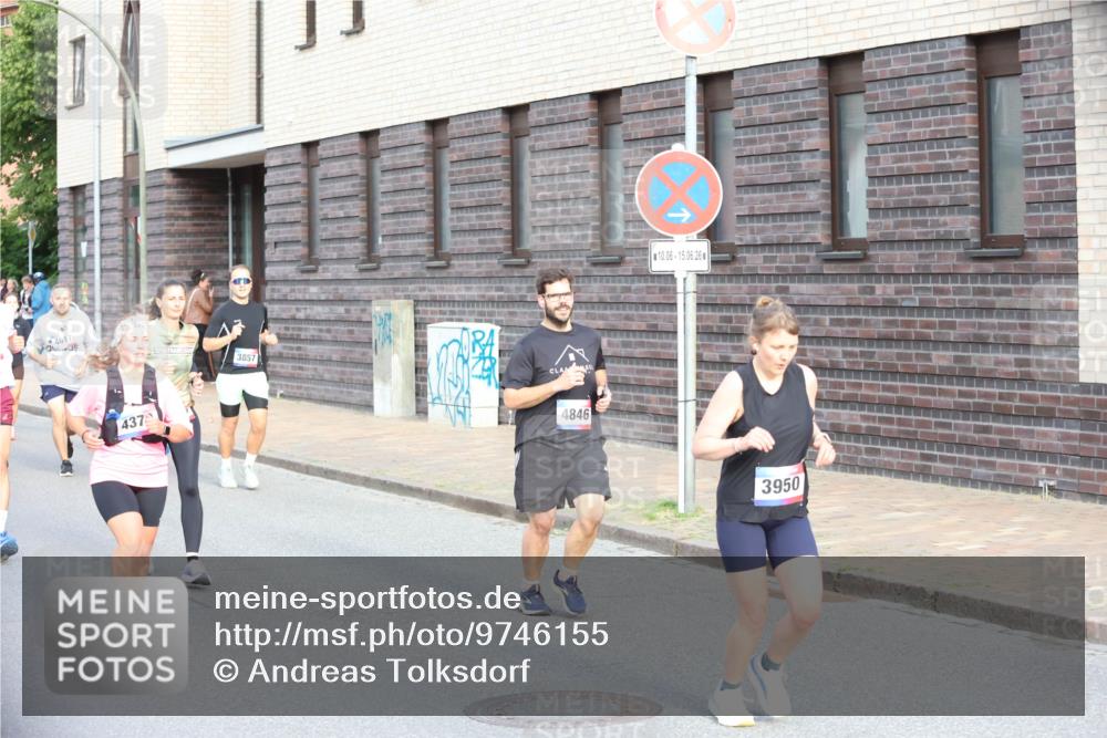 12.06.2026 - Holstenköstenlauf Andreas Tolksdorf http://msf.ph/oto/9746155 12.06.2026 19:12:18 Laufen 10, 06, 15, 06, 26, 3950 meine-sportfotos.de