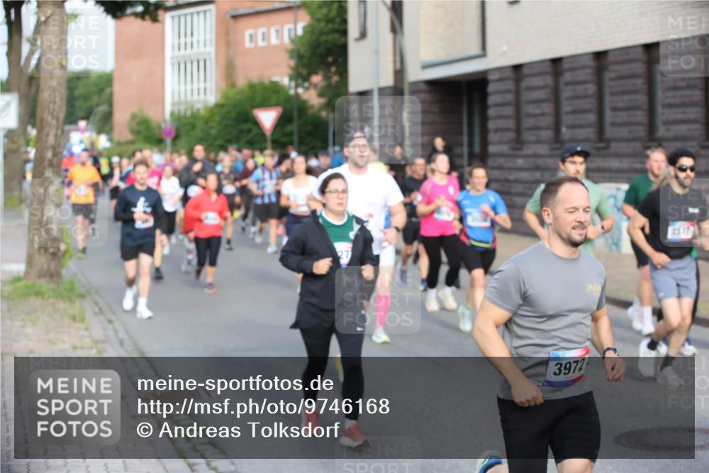 12.06.2026 - Holstenköstenlauf Andreas Tolksdorf http://msf.ph/oto/9746168 12.06.2026 19:12:28 Laufen 11111, 27, 3972 meine-sportfotos.de