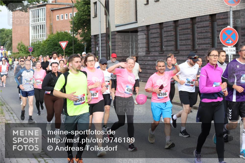 12.06.2026 - Holstenköstenlauf Andreas Tolksdorf http://msf.ph/oto/9746189 12.06.2026 19:12:41 Laufen 3828, 366, 367, 5583, 4355, 4386, 10, 06, 15, 06, 26, 4, 3648 meine-sportfotos.de