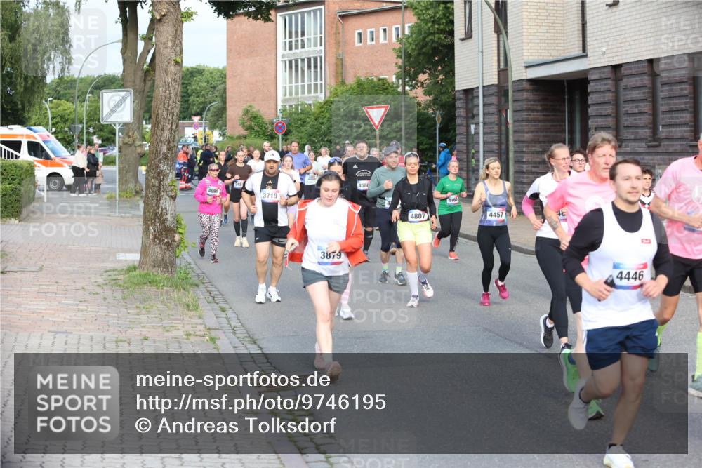 12.06.2026 - Holstenköstenlauf Andreas Tolksdorf http://msf.ph/oto/9746195 12.06.2026 19:12:48 Laufen 4691, 345, 4586, 3719, 3879, 4807, 4160, 4457, 4446 meine-sportfotos.de