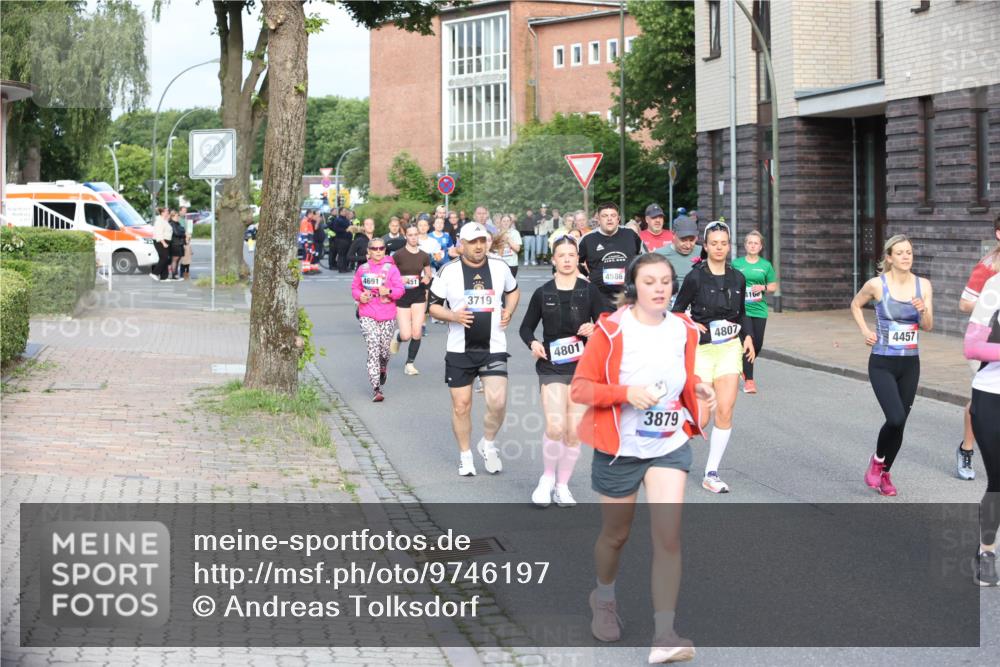 12.06.2026 - Holstenköstenlauf Andreas Tolksdorf http://msf.ph/oto/9746197 12.06.2026 19:12:49 Laufen 4691, 451, 3719, 4801, 4586, 3879, 4807, 4160, 4457 meine-sportfotos.de