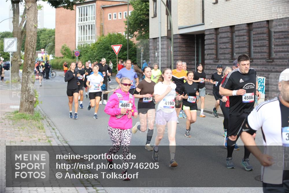 12.06.2026 - Holstenköstenlauf Andreas Tolksdorf http://msf.ph/oto/9746205 12.06.2026 19:12:53 Laufen 4486, 3939, 4691, 3451, 4190, 3330, 4586, 3 meine-sportfotos.de