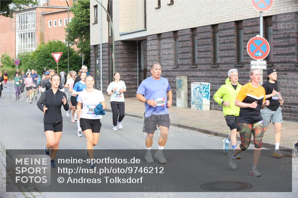 12.06.2026 - Holstenköstenlauf Andreas Tolksdorf http://msf.ph/oto/9746212 12.06.2026 19:12:56 Laufen 393, 3204, 4850, 10, 06, 15, 06, 26, 063 meine-sportfotos.de