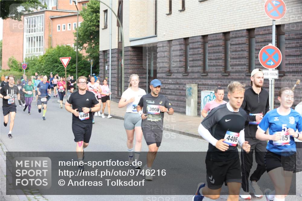 12.06.2026 - Holstenköstenlauf Andreas Tolksdorf http://msf.ph/oto/9746216 12.06.2026 19:12:59 Laufen 3231, 39, 4456, 3008, 2030, 10, 06, 15, 06, 26, 4486, 5, 85 meine-sportfotos.de