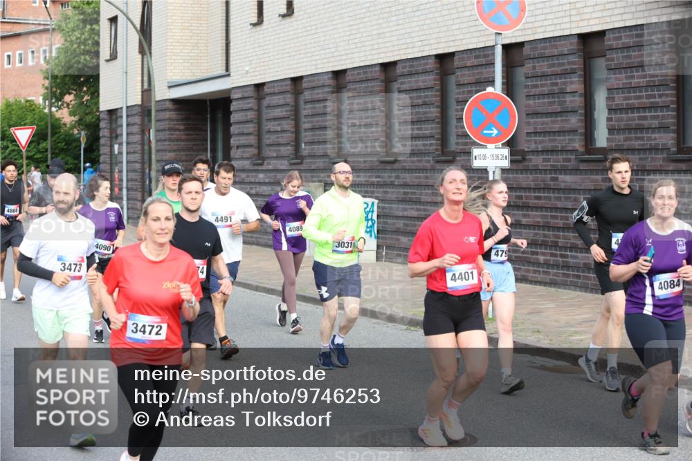 12.06.2026 - Holstenköstenlauf Andreas Tolksdorf http://msf.ph/oto/9746253 12.06.2026 19:13:18 Laufen 4808, 0005, 3473, 4090, 3472, 4491, 4089, 10, 06, 15, 06, 26, 3031, 4401, 479, 4084, 103 meine-sportfotos.de