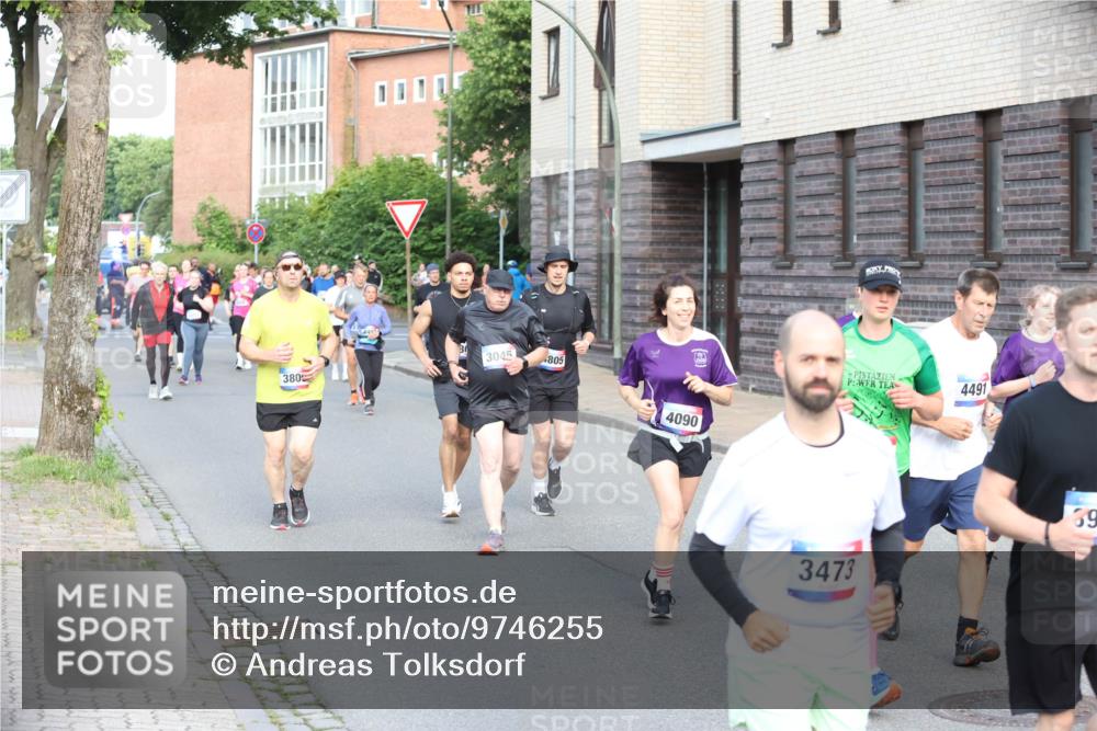 12.06.2026 - Holstenköstenlauf Andreas Tolksdorf http://msf.ph/oto/9746255 12.06.2026 19:13:19 Laufen 3045, 380, 805, 4090, 4491, 3473, 69 meine-sportfotos.de