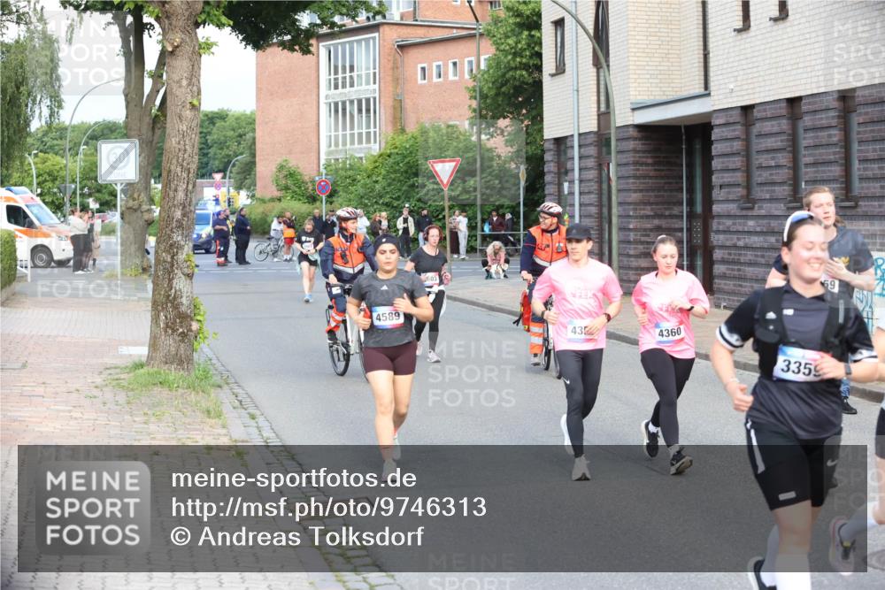 12.06.2026 - Holstenköstenlauf Andreas Tolksdorf http://msf.ph/oto/9746313 12.06.2026 19:14:00 Laufen 4589, 603, 435, 69, 4360, 3359 meine-sportfotos.de
