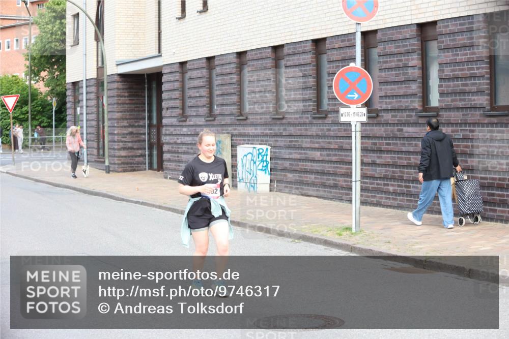 12.06.2026 - Holstenköstenlauf Andreas Tolksdorf http://msf.ph/oto/9746317 12.06.2026 19:14:11 Laufen 10, 06, 15, 06, 26 meine-sportfotos.de