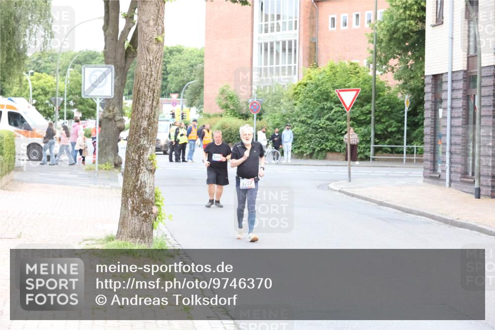12.06.2026 - Holstenköstenlauf Andreas Tolksdorf http://msf.ph/oto/9746370 12.06.2026 19:16:00 Laufen 37512, 3772 meine-sportfotos.de