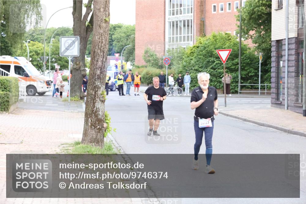12.06.2026 - Holstenköstenlauf Andreas Tolksdorf http://msf.ph/oto/9746374 12.06.2026 19:16:02 Laufen 3751 meine-sportfotos.de