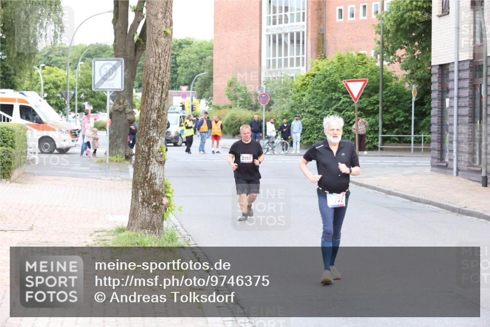 12.06.2026 - Holstenköstenlauf Andreas Tolksdorf http://msf.ph/oto/9746375 12.06.2026 19:16:03 Laufen 3751, 0000 meine-sportfotos.de