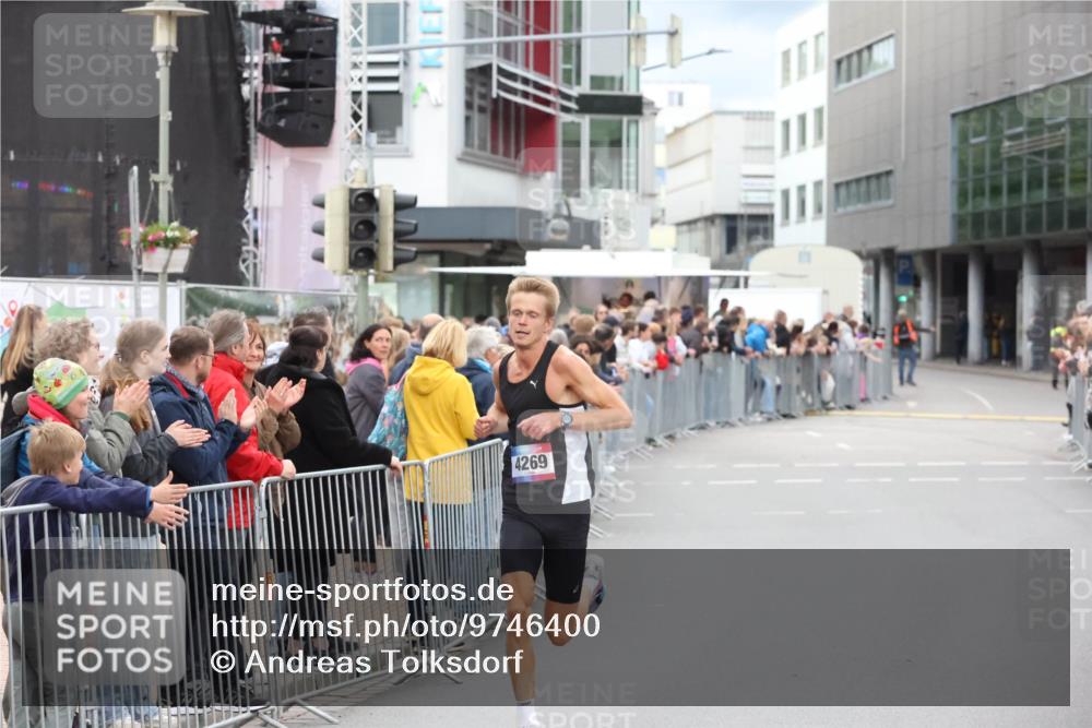 12.06.2026 - Holstenköstenlauf Andreas Tolksdorf http://msf.ph/oto/9746400 12.06.2026 19:38:28 Laufen 4269 meine-sportfotos.de