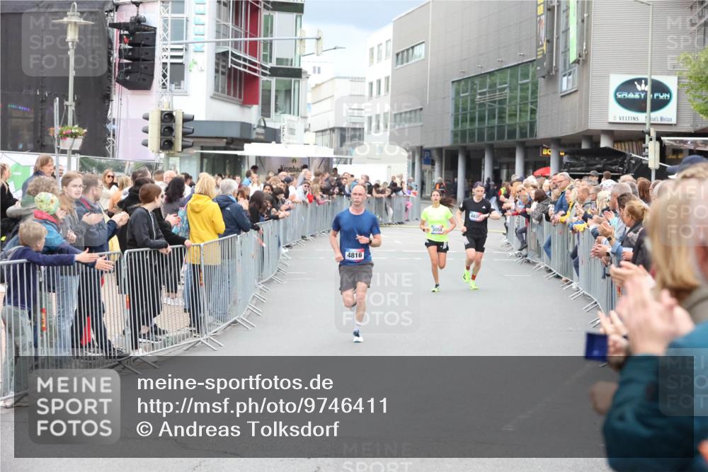12.06.2026 - Holstenköstenlauf Andreas Tolksdorf http://msf.ph/oto/9746411 12.06.2026 19:39:11 Laufen 4816, 3058, 4639 meine-sportfotos.de