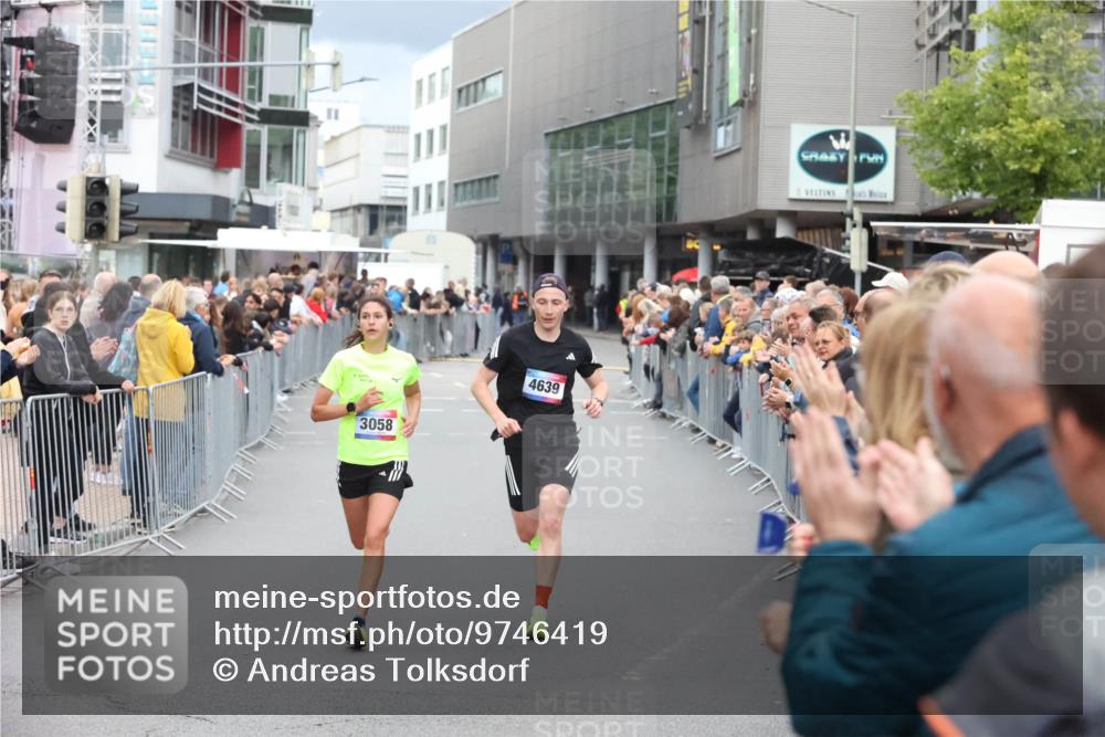 12.06.2026 - Holstenköstenlauf Andreas Tolksdorf http://msf.ph/oto/9746419 12.06.2026 19:39:14 Laufen 3058, 4639 meine-sportfotos.de
