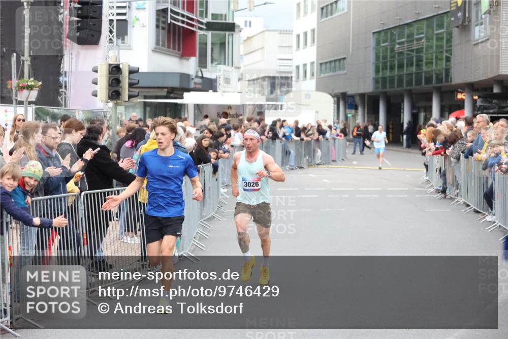12.06.2026 - Holstenköstenlauf Andreas Tolksdorf http://msf.ph/oto/9746429 12.06.2026 19:40:00 Laufen 3026 meine-sportfotos.de