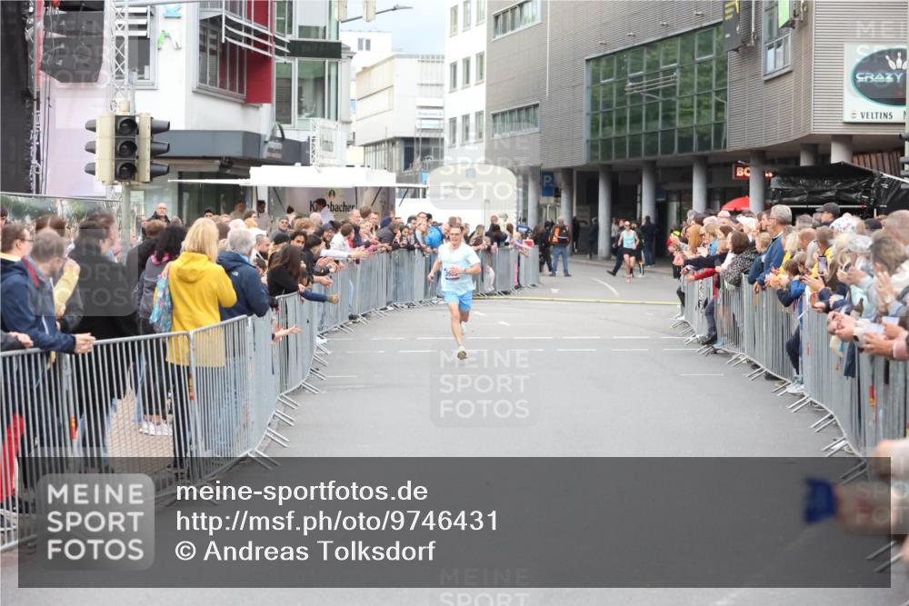 12.06.2026 - Holstenköstenlauf Andreas Tolksdorf http://msf.ph/oto/9746431 12.06.2026 19:40:05 Laufen  meine-sportfotos.de